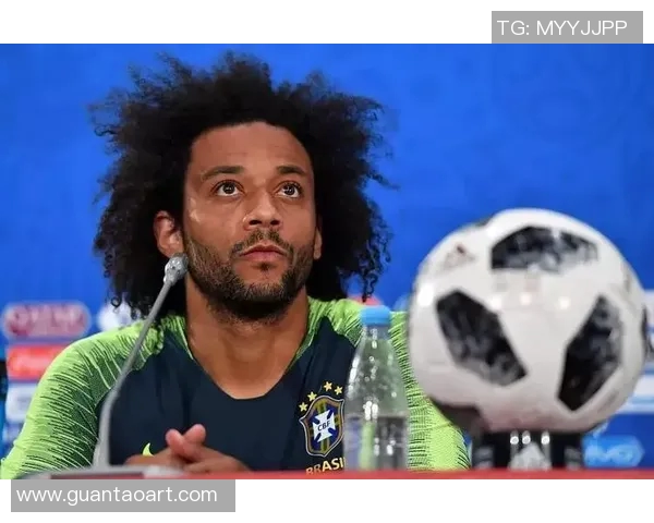 足球明星的绝技揭秘：盘点他们的独特技能与精彩瞬间