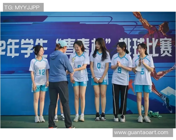 室内团队运动的优势探讨篮球与排球的比较分析与启示